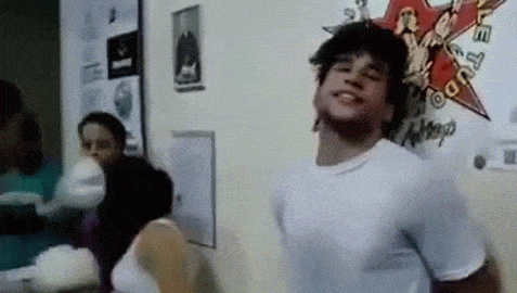 yX2jl7.gif