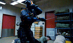 tumblr_oz7ghy6CLr1s239dso4_250.gif