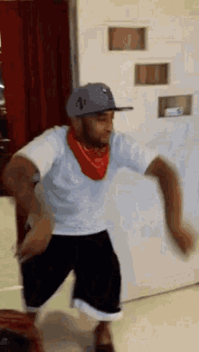 leh3jcmuop55.gif