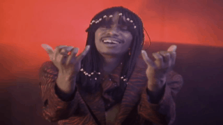 hhc9qu5my9jp.gif