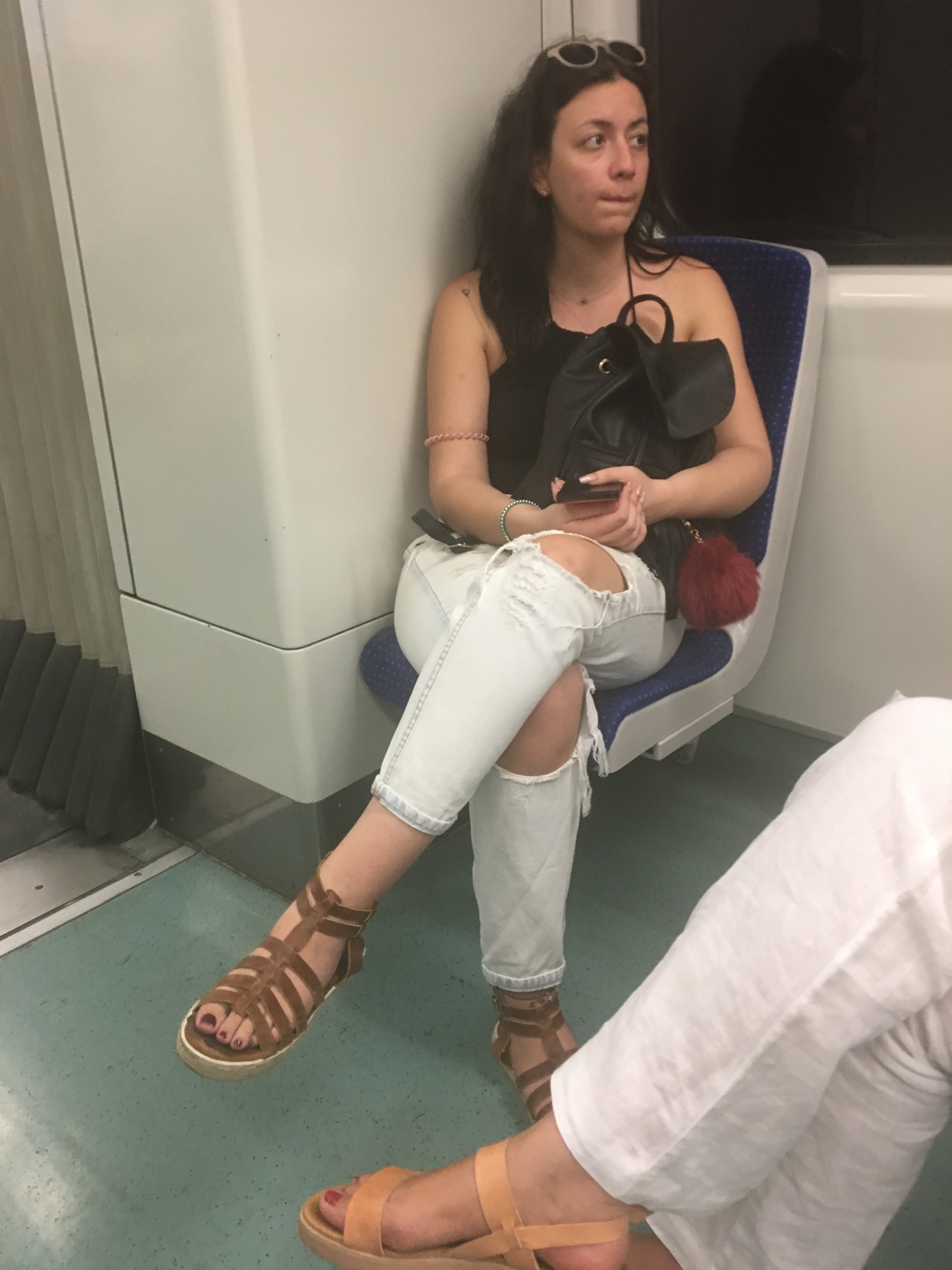 xquqbu3egi51.jpg