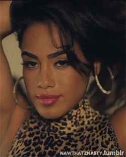 tumblr_mqcvs9oLf81r5rd7qo5_r1_250.gif