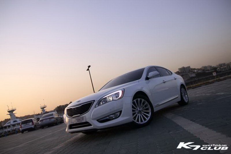 kia-cadenza-k7-sedan-2011-img_5.jpg