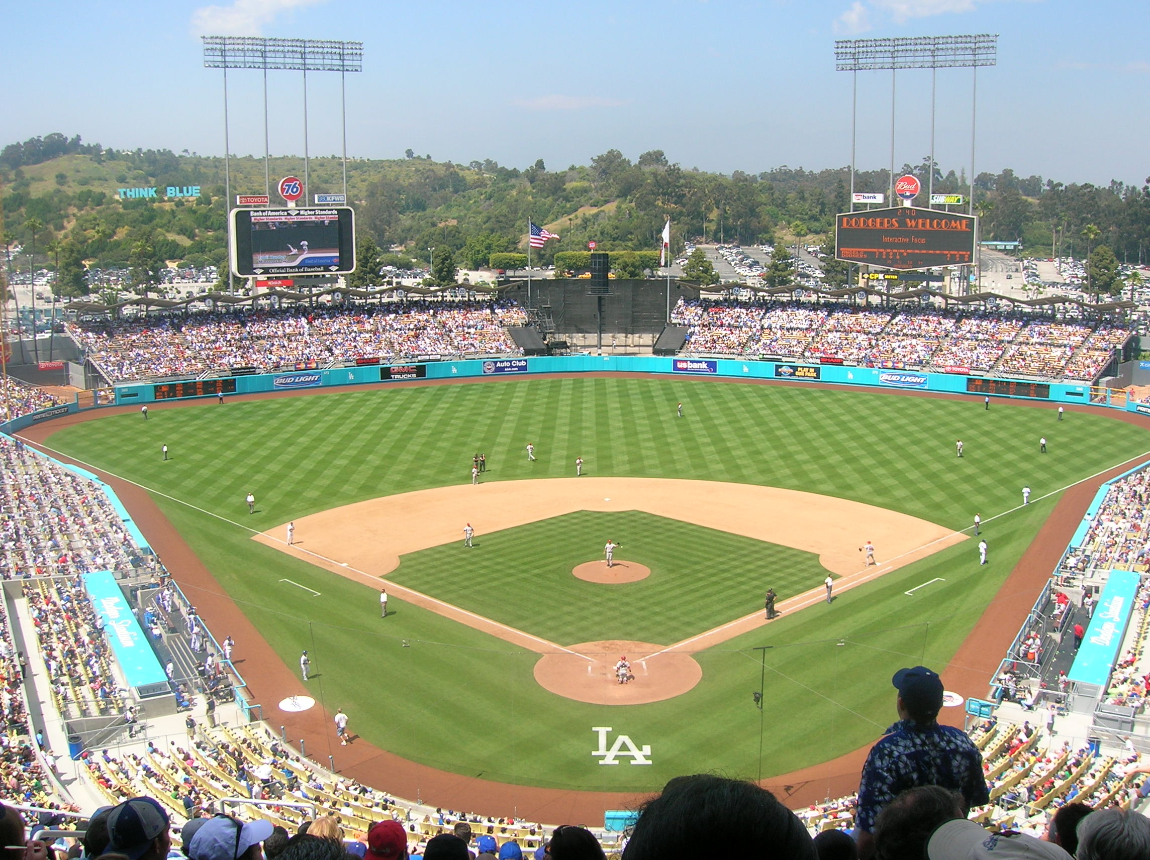 Dodger_Stadium.jpg