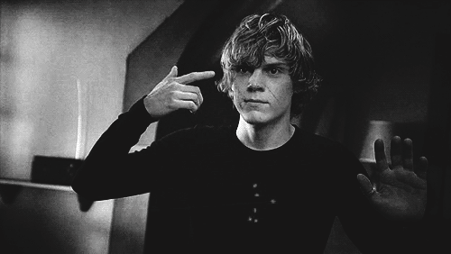 tumblr_lyedltujCv1rnpnxuo1_500.gif