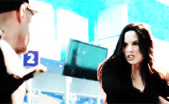 tumblr_n08lv3UhOL1sna39no2_250.gif