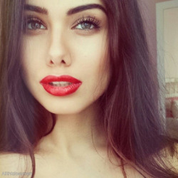 tumblr_mzpce3z9R21ru423qo2_r1_250.jpg