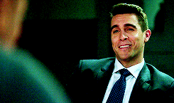 tumblr_om8x7zeon51rp74xfo10_r1_250.gif