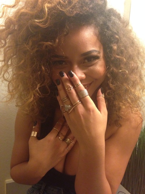 tumblr_nc4wn2XLs11qh8g8ko1_500.jpg