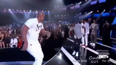 w2cyfz4vyr6m.gif