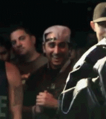 mo9lstzahw2f.gif