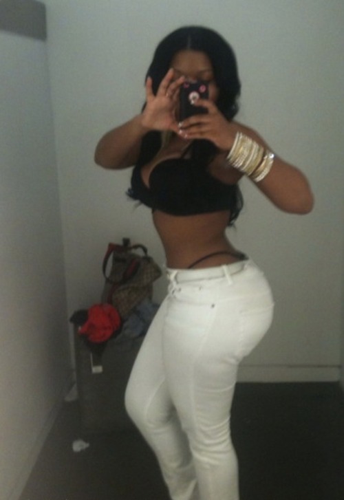 tumblr_mbx7kn4iG51qj552mo1_500.jpg
