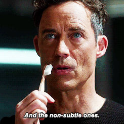 tumblr_om58g8f8TF1tnvsx0o1_250.gif
