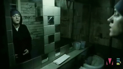 yiCFj4.gif