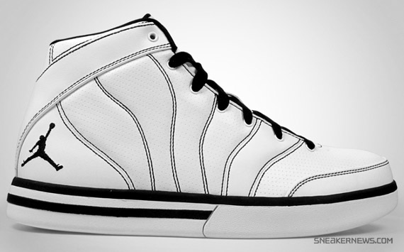 jordan-pro-classic-white-blck.jpg