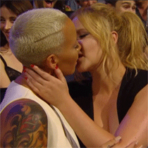 tumblr_nmrp0xABly1rlb6iho2_250.gif