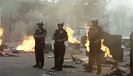 tumblr_njhqzaJG7U1r5rk9to8_r2_400.gif