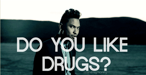 tumblr_mbg8u5Tx2t1r0efano1_500.gif