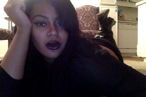 tumblr_mylr1xeOVe1qfv8d0o1_500.jpg
