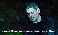 tumblr_o3huc6NA1i1v7xoxgo1_250.gif