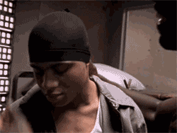tumblr_lx3iav6axZ1r9s3hro1_250.gif